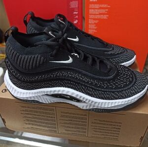 Nike cosmic unity 3 tb